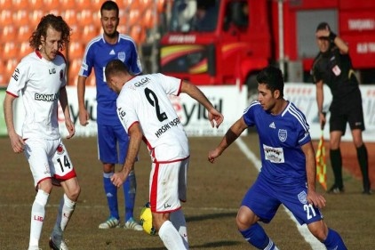 Büyükşehir Belediyespor 4-2 yenildi