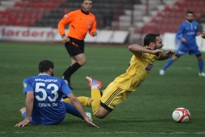 Büyükşehir Belediyespor Ankaraspor ile 3-3 berabere kaldı