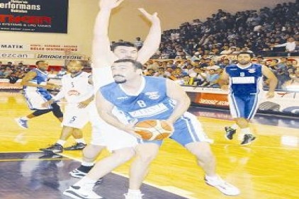 Büyükşehir Belediyespor BEKO 1. ligine yükseldi