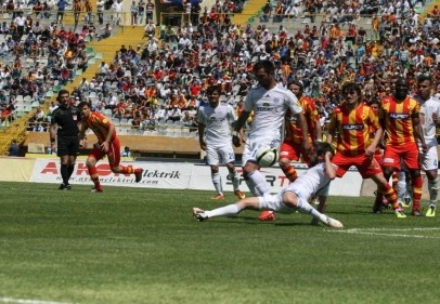 Büyükşehir Belediyespor mağlup oldu 2-0
