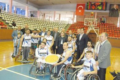Büyükşehir de galibiyet sevinci