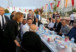 Büyükşehir ekibi, iftar için Karkamış’taydı