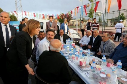Büyükşehir ekibi, iftar için Karkamış&#8217;taydı