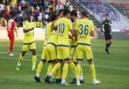 Büyükşehir Gaziantepspor ilk yarıda taraftarlarını üzdü 