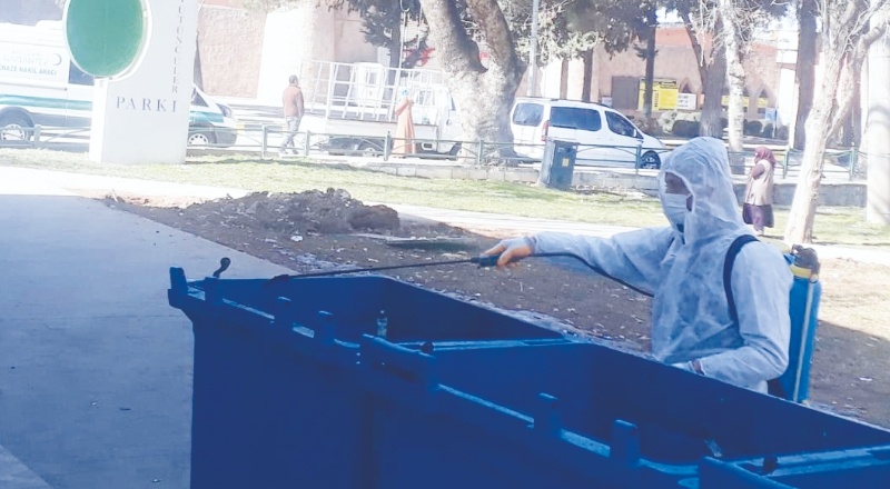 Büyükşehir ilaçlama yapıyor