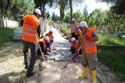 Büyükşehir, mezarlıklarda bayram hazırlığı yapıyor