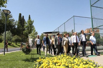 Büyükşehir, Oğuzeli ilçesinin alt ve üstyapı çalışmalarını yeniliyor