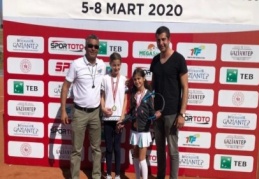 Büyükşehir sporcularından teniste büyük başarı