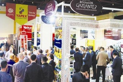 Büyükşehir standı büyük ilgi görüyor