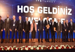 Büyükşehir, “Ulaşımda Aklın Yolu Belediyecilik Ödülü” aldı
