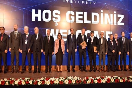 Büyükşehir, “Ulaşımda Aklın Yolu Belediyecilik Ödülü” aldı