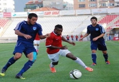 Büyükşehir'de 4 Futbolcunun Sözleşmesi Feshedildi