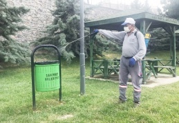 Büyükşehire ait park, bahçe ve mesire alanları ilaçlanıyor