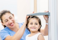 Büyüme ve gelişme geriliği testi yapılıyor