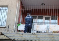 Buzdolabından yayılan koku mahalleliyi ayağa kaldırdı 