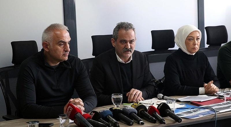 Çadır ve konteyner merkezleri ile yurtları taşımalı eğitim kapsamına aldık