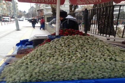 Çağla 40 liradan görücüye çıktı