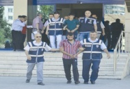 Çaldıkları kamyonetle hırsızlık yaptılar