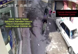 Çaldıkları malzemeleri çocuklarına taşıttılar