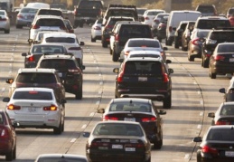 California'da 2035 itibariyle benzinli ve dizel araçların kullanımı yasak olacak