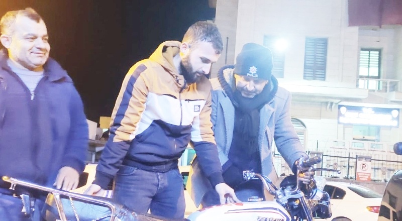 Çalınan motosiklet sahibine teslim edildi