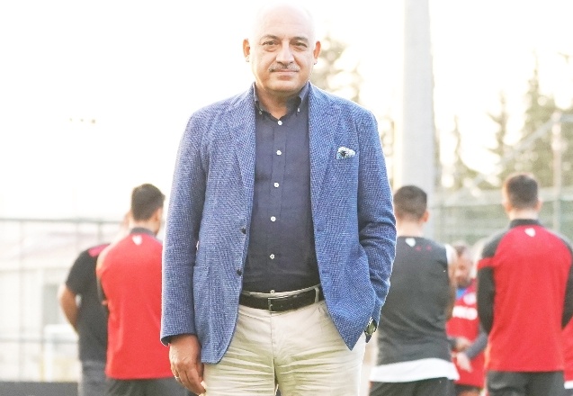 Çalınmayan veya çalınan düdüklerle takımımızın kaderiyle oynanıyor