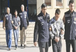 Çalıştığı işyerinin kasasını soydu