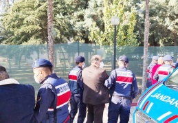 Çamaşır makinası hırsızları yakalandı