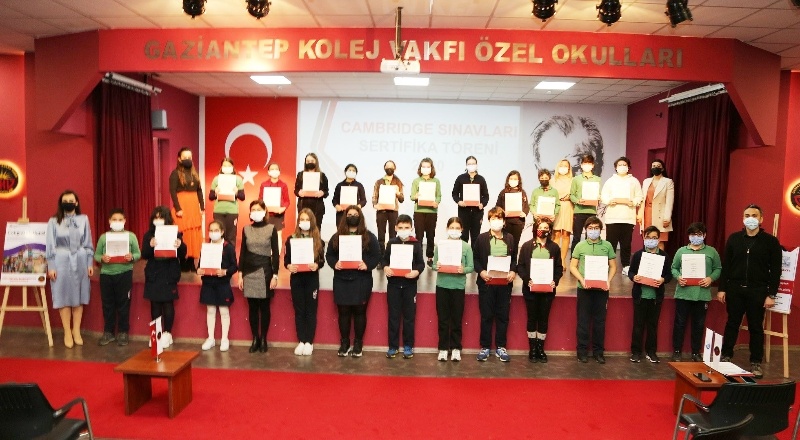 Cambridge Assessment English sertifikası aldılar