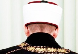 Cami imamları 2 milyon liralık tarihi eseri satarken yakalandı