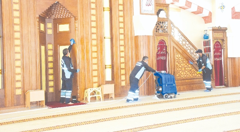 Camiler bayrama hazırlanıyor