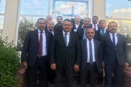 Camiler, ibadethaneler siyaset yapma yerleri olmamalı