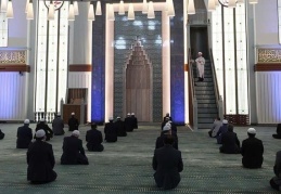 Camiler için öğretmenler görevlendirilecek