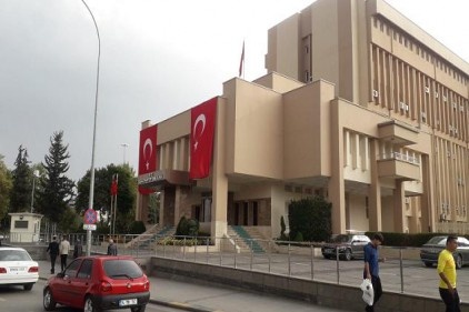 Caminin maliyeti 100 milyon doları bulacak
