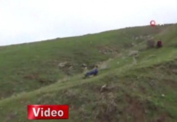 Çamurda kızak keyfi