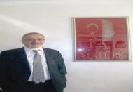Canavarı besliyor, sonra canavarla savaşıyoruz