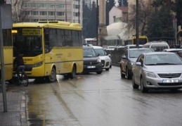 Canını riske atıyor