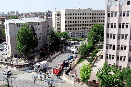 Canlı bomba Yunus Durmaz&#8217;ın eşi ile 110 IŞİD&#8217;cinin yargılanması sürüyor