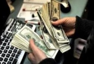 Cari açık geriledi