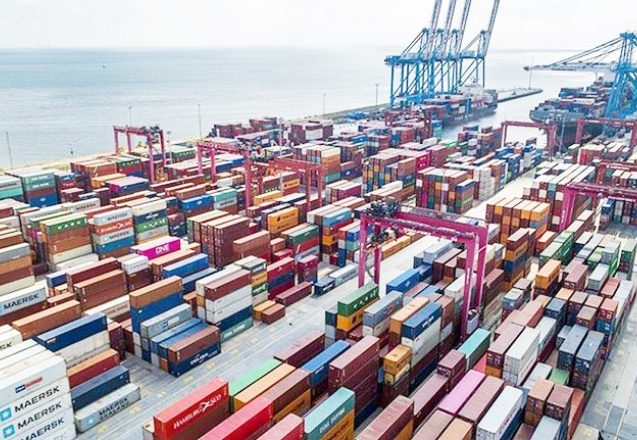 Cari denge 3,16 milyar dolar fazla verdi