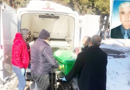 Çatıdan düşen kar kütlesi yaşlı adamı hayattan kopardı