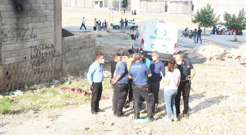 Çatıdan düşen tesisat ustası hayatını kaybetti