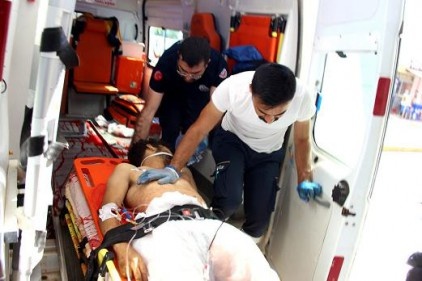 Çatışmada yaralanan 11 Suriyeli Gaziantep&#039;e getirildi