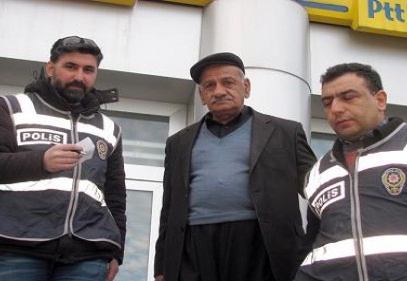 Çektiği krediyi dolandırıcılara kaptırmaktan polis kurtardı