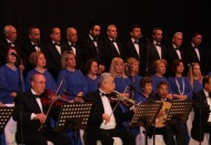 Cengiz Özkan, Halk Müziği ziyafeti çekti