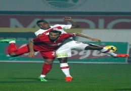 Cenk Tosun dökülüyor