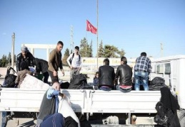 Cerablus'a geçişler sürüyor