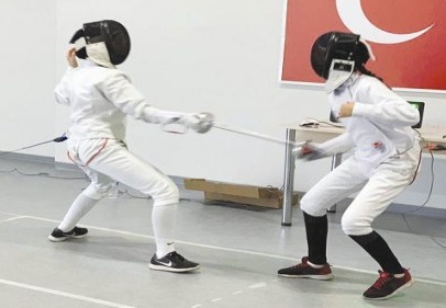 Çeşitli kategorilerde beş birincilik, üç ikincilik, iki üçüncülük ve bir dördüncülük dereceleri aldılar