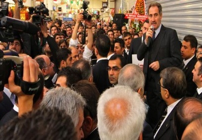 Çetinkaya’nın açılışında yoğun bir izdiham yaşandı