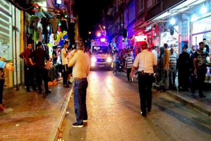Çevreye rastgele ateş açarak 5 kişiyi yaraladılar